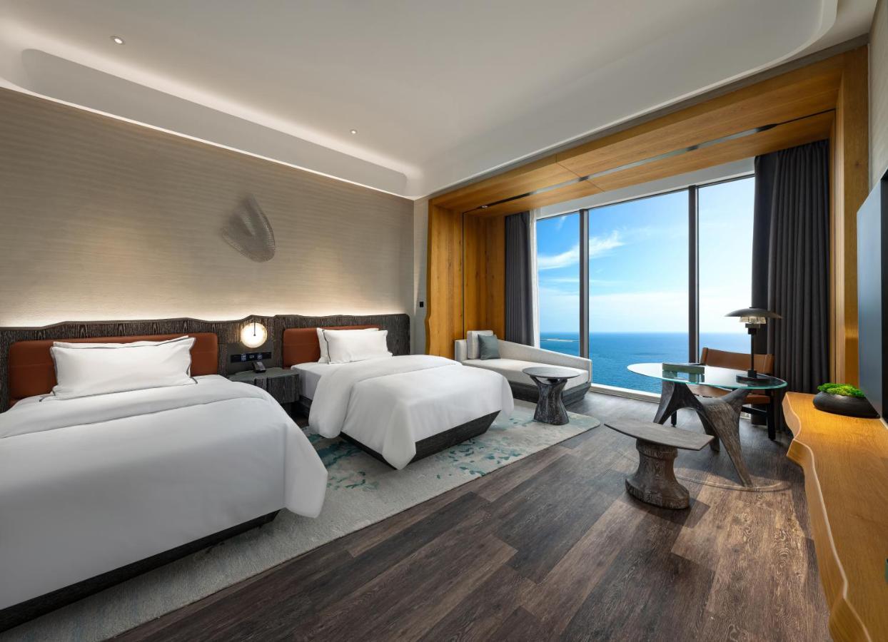 The Westin Yantai Hotell Eksteriør bilde