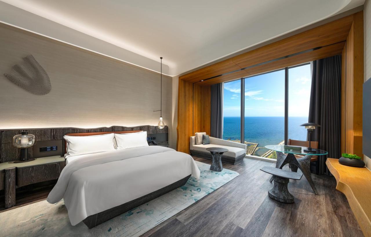 The Westin Yantai Hotell Eksteriør bilde