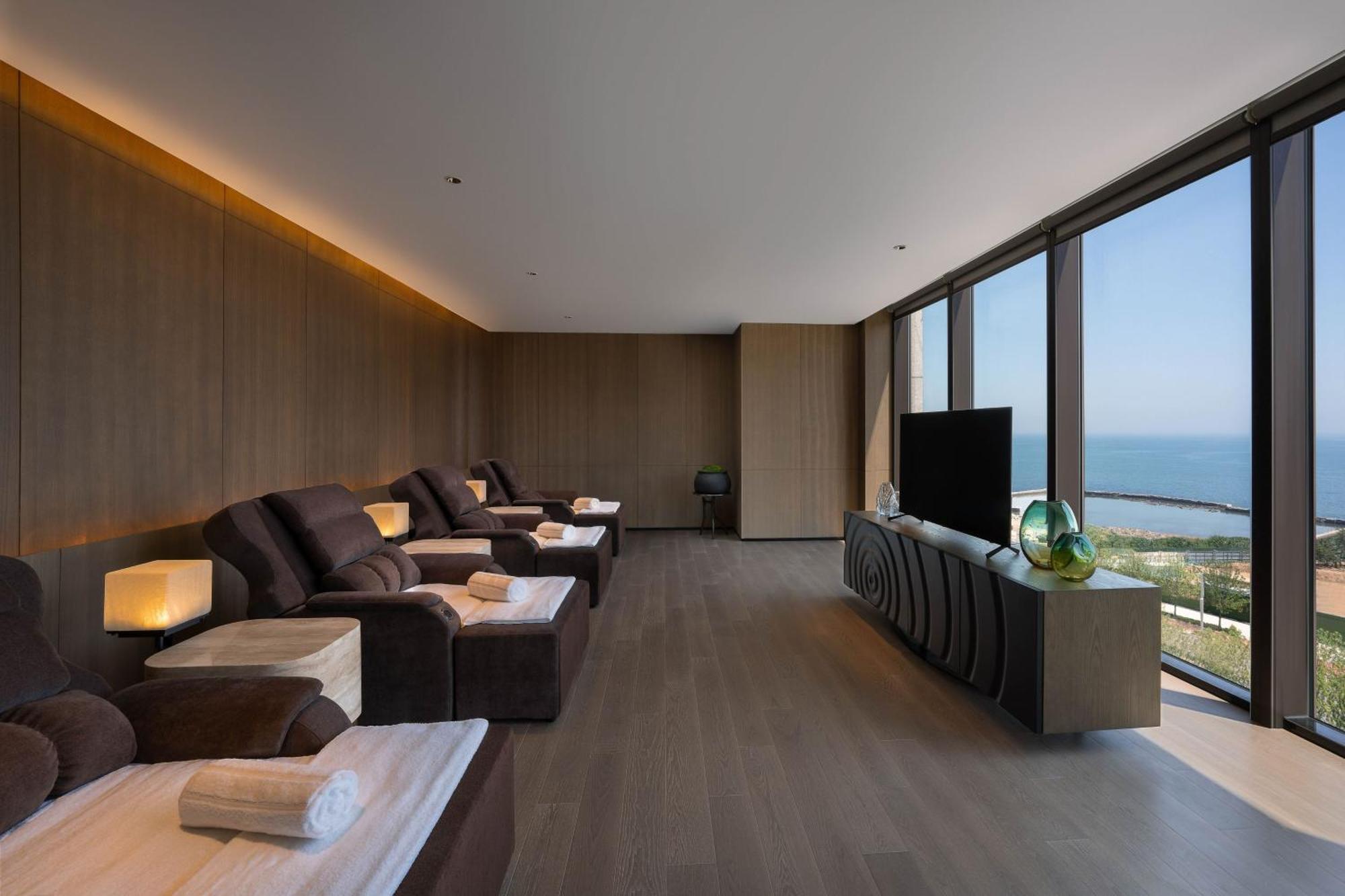 The Westin Yantai Hotell Eksteriør bilde